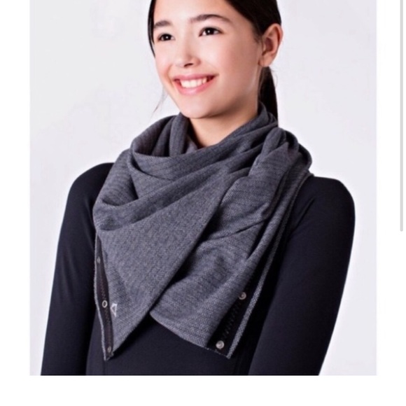 lululemon athletica Accessories - Versatile Lulu Scarf EUC